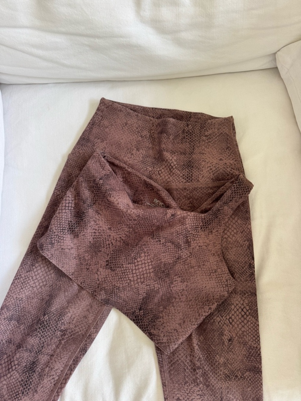 One shoulder tank top & leggings matching snake print set